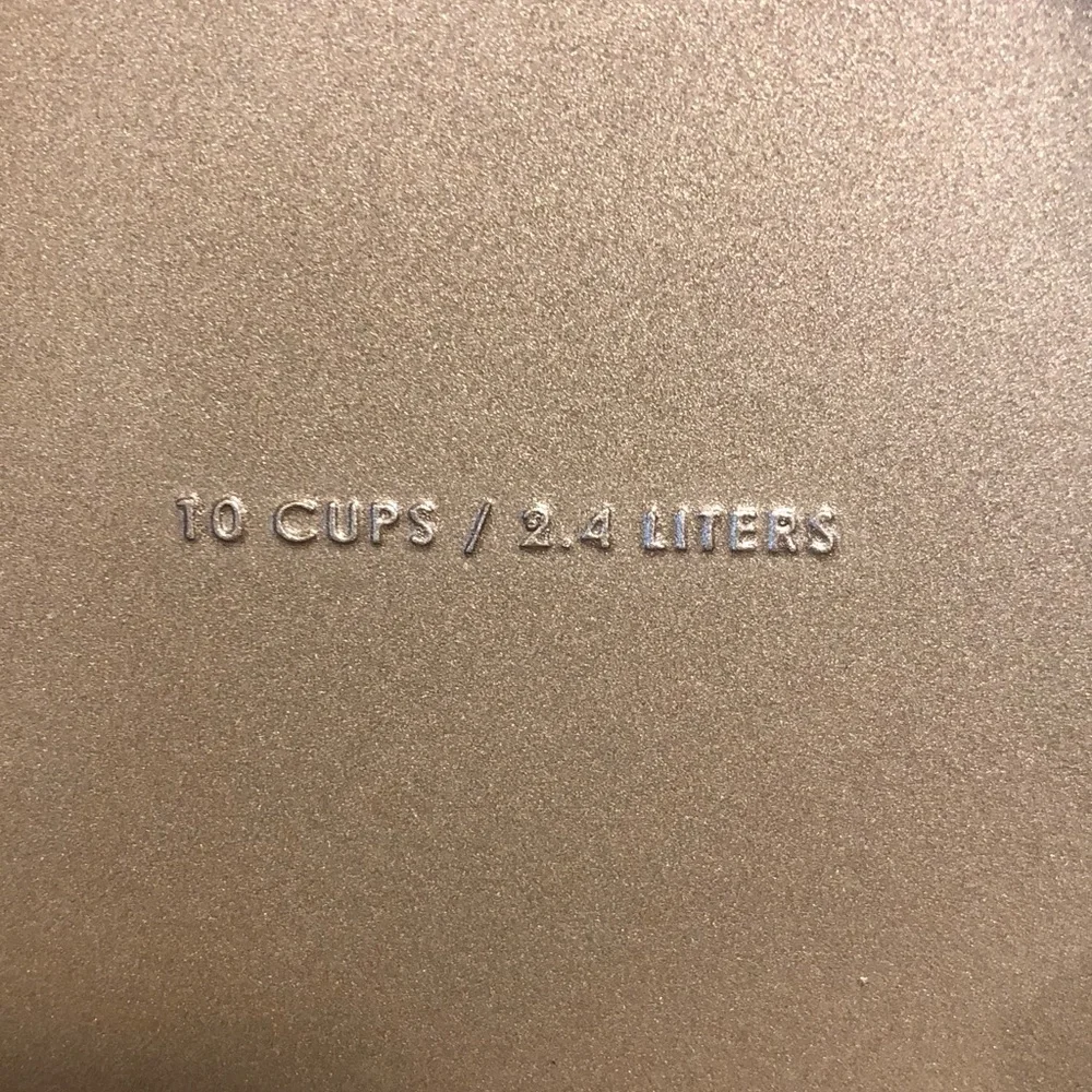 Williams Sonoma The Great Cupcake Pan by Nordic Ware Pls Read